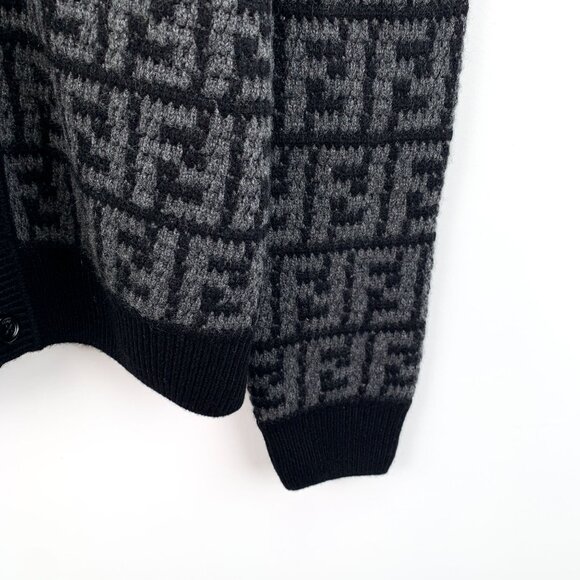 Fendi 2023 Black Cashmere V-Neck Single-Breasted Long-Sleeve Knitted Cardigan Co - Picture 5 of 6